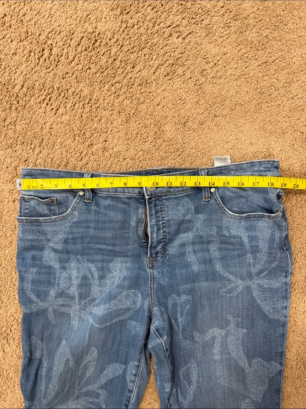 Chico's So Slimming Girlfriend Blue Floral Jeans - Size 3 - Picture 5 of 6
